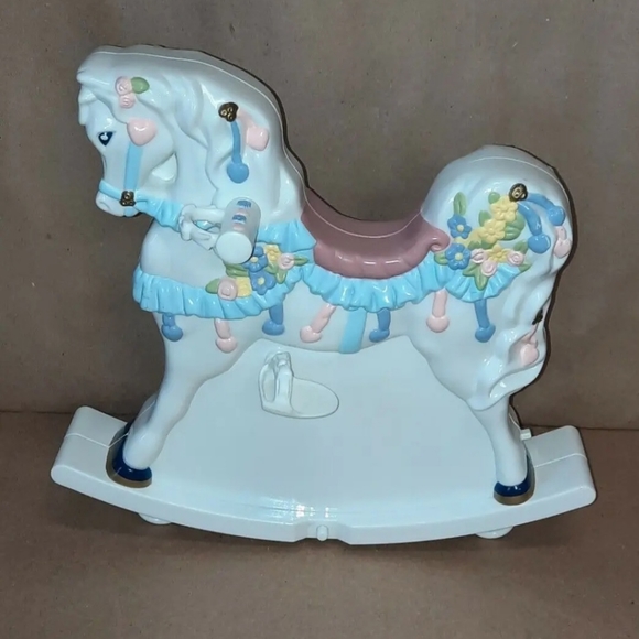 MGA Lullaby Baby Musical Rocking Horse - Picture 4 of 9